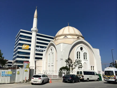 Albarakatürk Bereket CaMİ